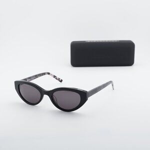 DKNY DK548S 001 Cat Eye Sunglasses - Shiny Black/Grey